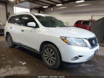  Salvage Nissan Pathfinder