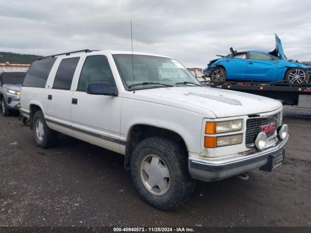  Salvage GMC Suburban 1500