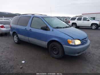  Salvage Toyota Sienna