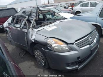  Salvage Nissan Altima