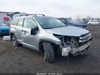  Salvage Toyota Highlander