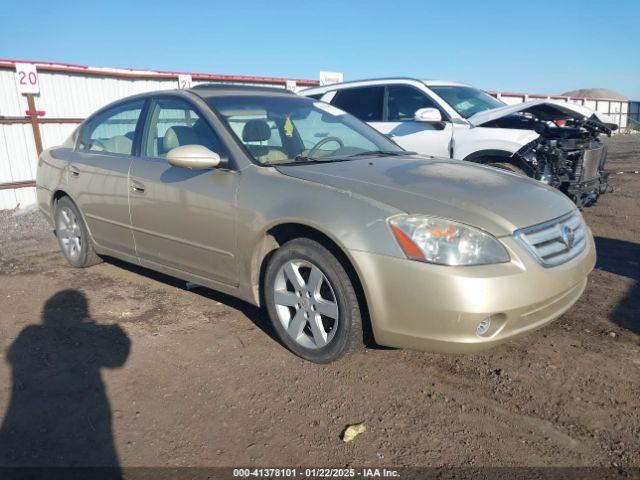  Salvage Nissan Altima