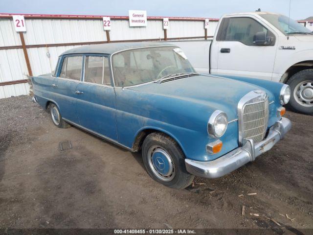  Salvage Mercedes-Benz 240d