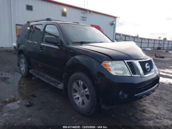  Salvage Nissan Pathfinder