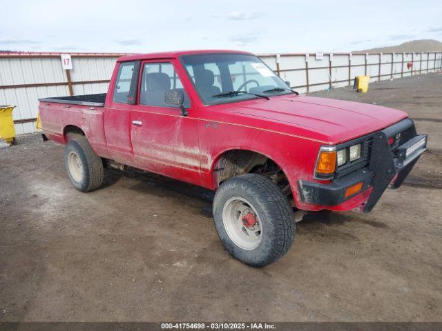  Salvage Datsun 720