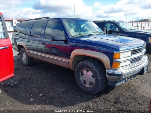  Salvage Chevrolet Suburban 1500