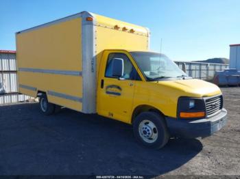  Salvage General Motors Savana Cutaway