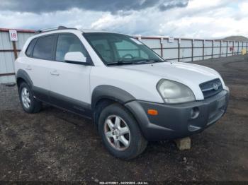  Salvage Hyundai TUCSON