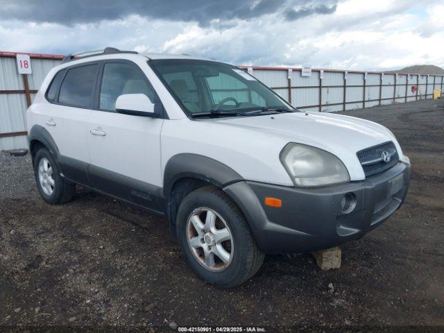  Salvage Hyundai TUCSON