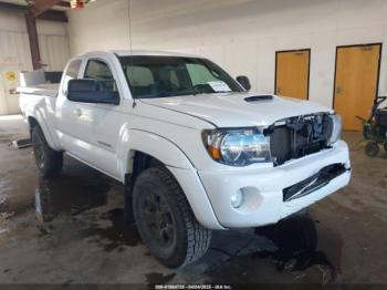  Salvage Toyota Tacoma