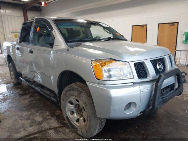  Salvage Nissan Titan