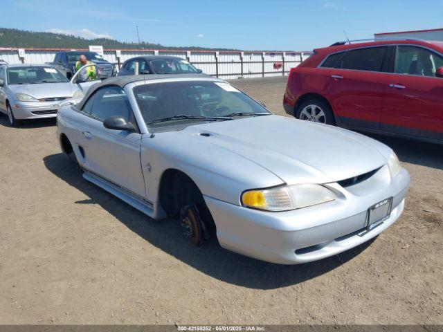  Salvage Ford Mustang
