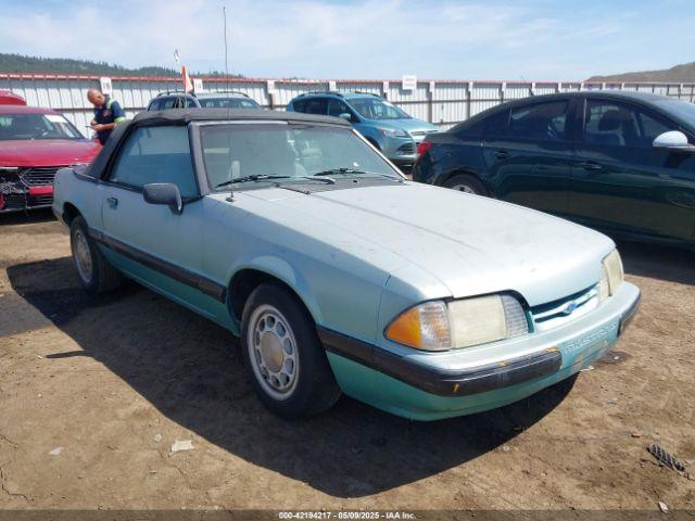  Salvage Ford Mustang