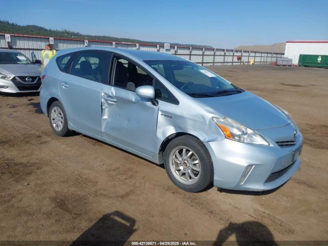  Salvage Toyota Prius v