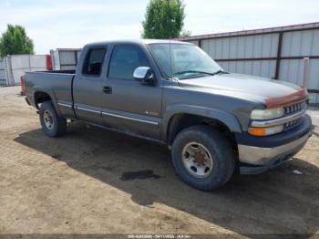  Salvage Chevrolet Silverado 2500