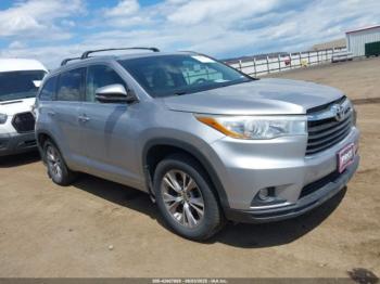  Salvage Toyota Highlander