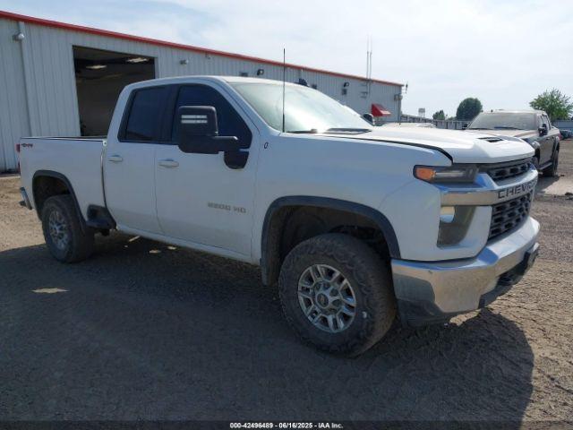  Salvage Chevrolet Silverado 2500
