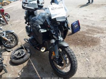  Salvage BMW R 1300