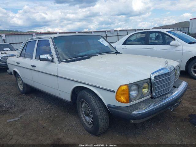  Salvage Mercedes-Benz 300