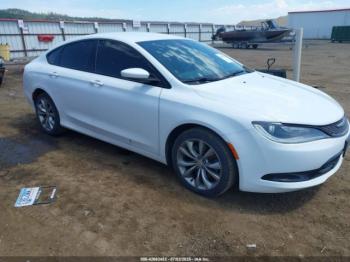  Salvage Chrysler 200