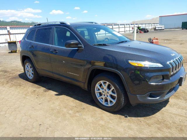  Salvage Jeep Cherokee