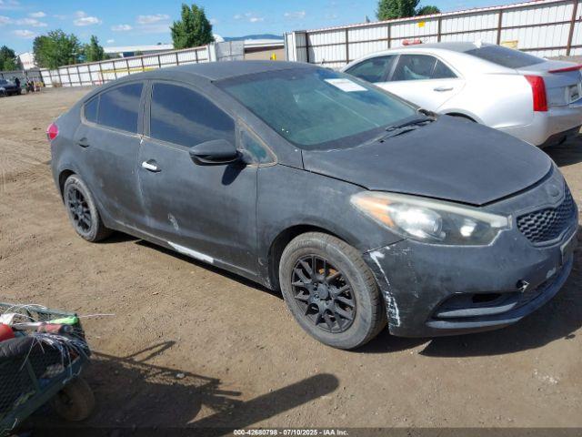  Salvage Kia Forte