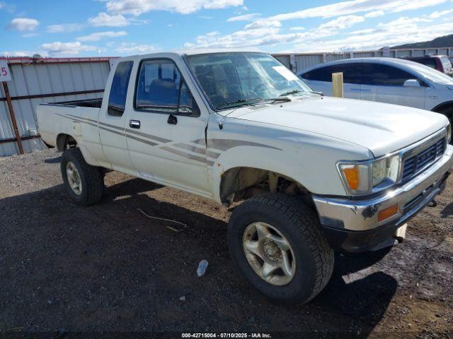  Salvage Toyota Pickup