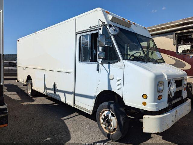  Salvage Freightliner Chassis