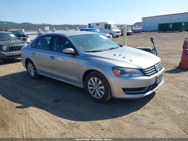  Salvage Volkswagen Passat