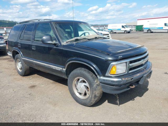  Salvage Chevrolet Blazer