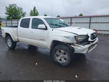  Salvage Toyota Tacoma