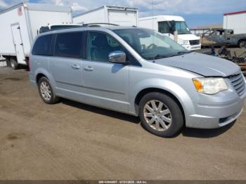  Salvage Chrysler Town & Country