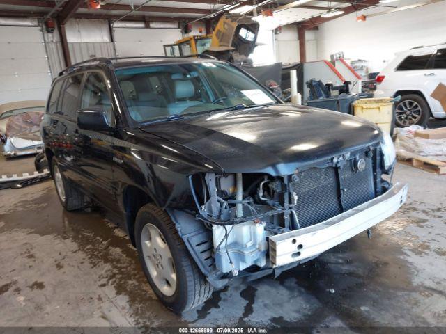  Salvage Toyota Highlander