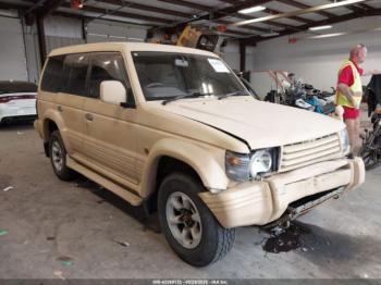  Salvage Mitsubishi Montero