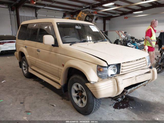  Salvage Mitsubishi Montero