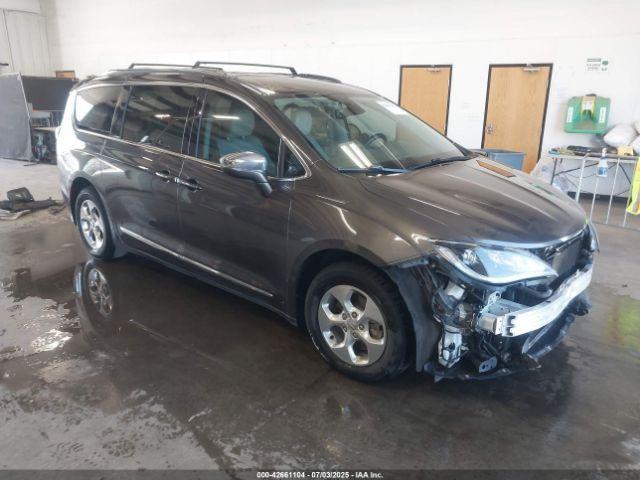  Salvage Chrysler Pacifica