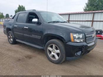  Salvage Chevrolet Avalanche 1500
