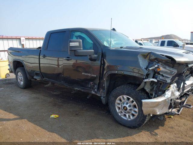  Salvage Chevrolet Silverado 2500