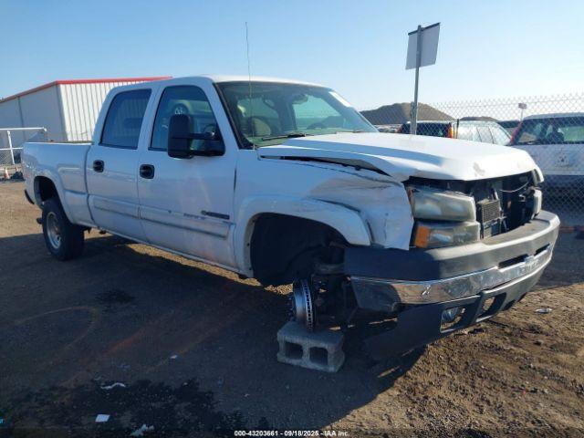  Salvage Chevrolet Silverado 2500