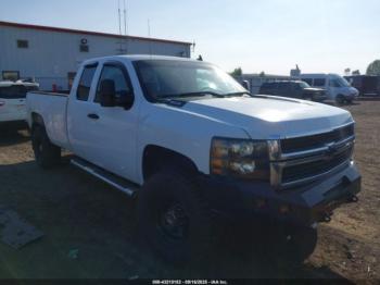  Salvage Chevrolet Silverado 2500