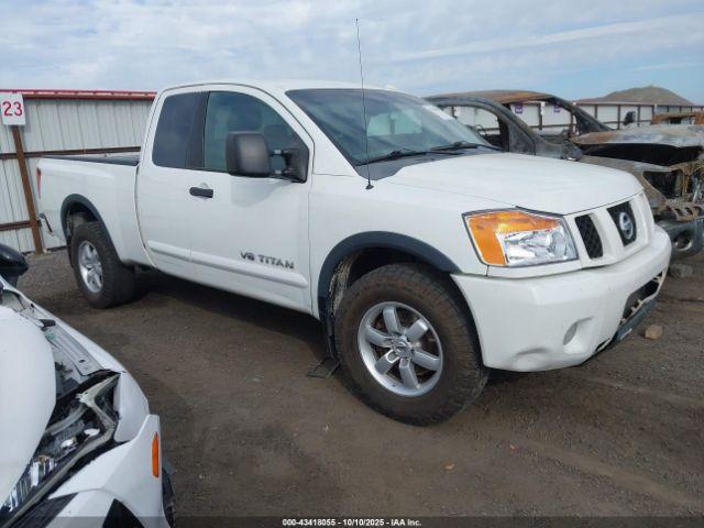  Salvage Nissan Titan