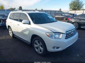 Salvage Toyota Highlander