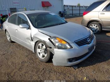  Salvage Nissan Altima