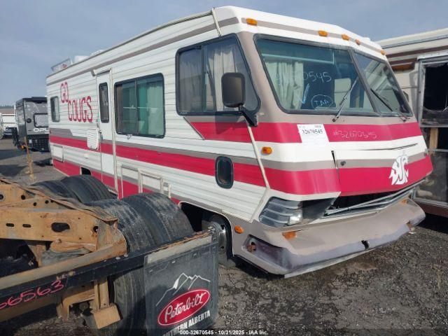  Salvage Chevrolet P30