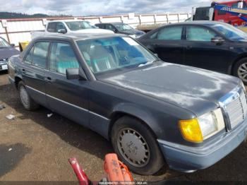  Salvage Mercedes-Benz 300