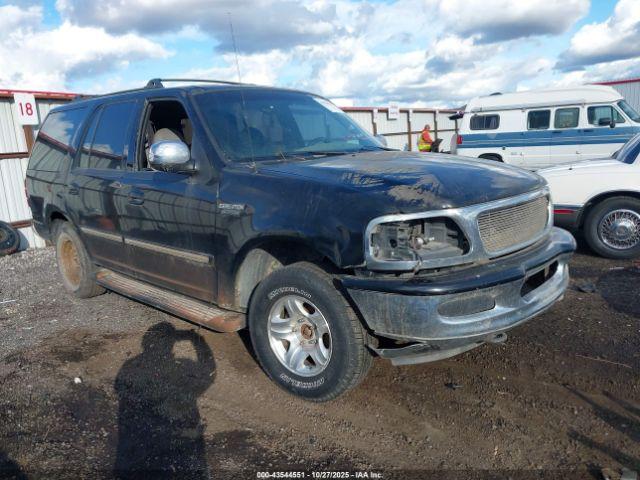  Salvage Ford Expedition