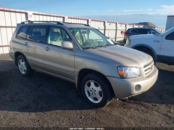  Salvage Toyota Highlander