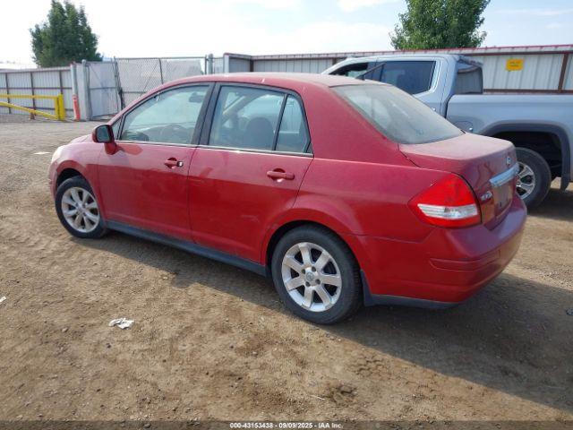 Nissan Versa 1.8s Image 2