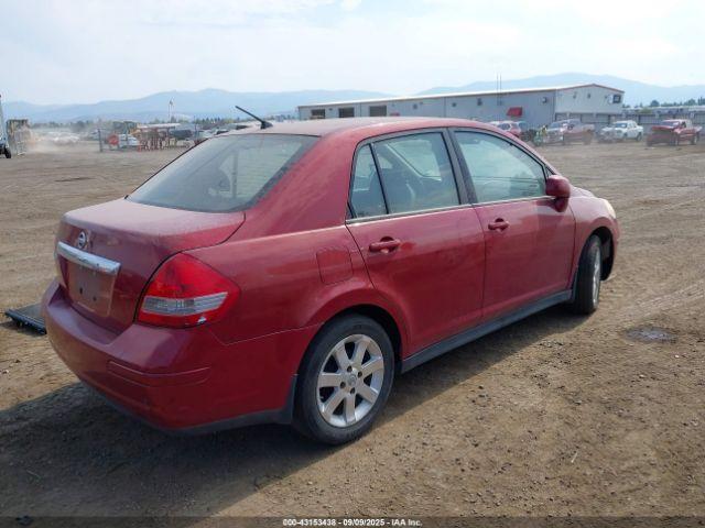 Nissan Versa 1.8s Image 4