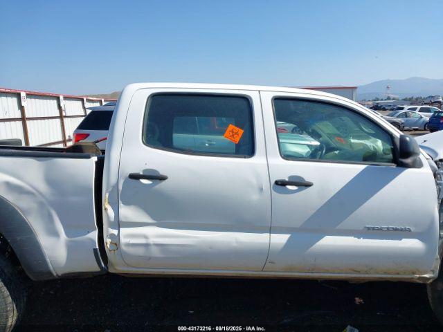 Toyota Tacoma Base V6 Image 9